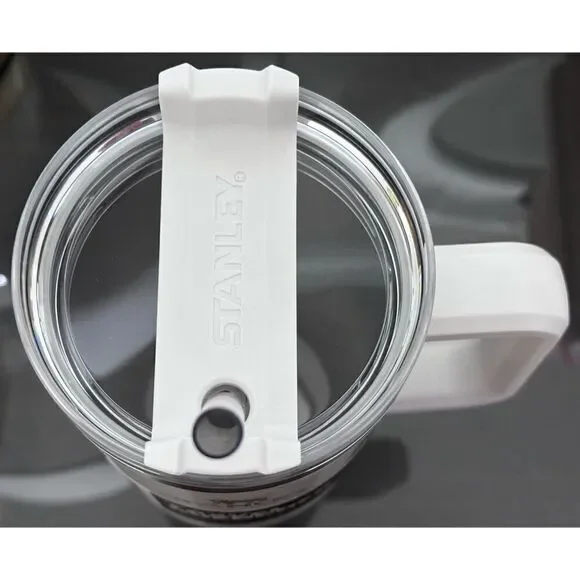 Stanley “OG” Adventure Quencher 40oz Tumbler, FROST PEARLESCENT WHITE - Picture 3 of 4